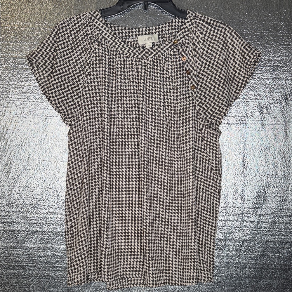 LOFT Monochrome Houndstooth Blouse
